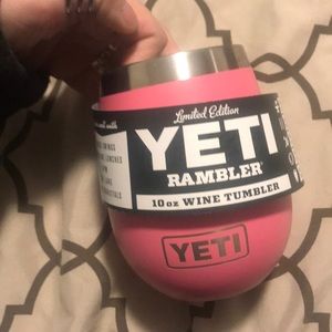 Yeti wine tumbler never before used BRAND NEW